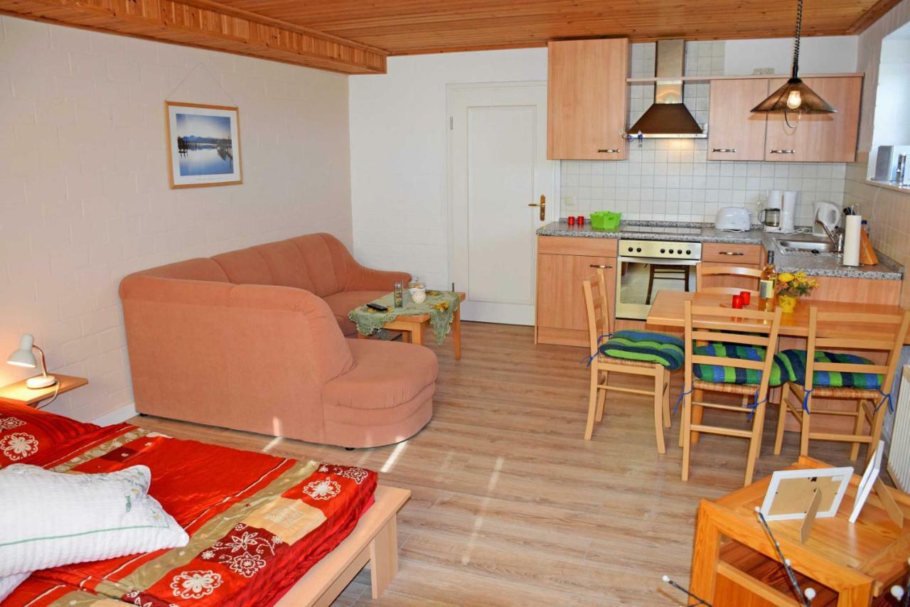 Ferienwohnung Zudar Auf Ruegen Exterior photo